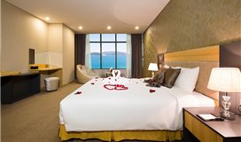 Deluxe hướng biển (Deluxe Ocean view) Deluxe hướng biển (Deluxe Ocean view)